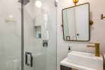 2nd bedroom bath